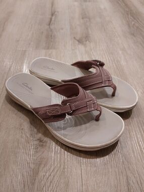Clarks Cloudsteppers Sandals Size 9